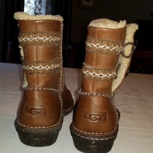 UGG Short Boots